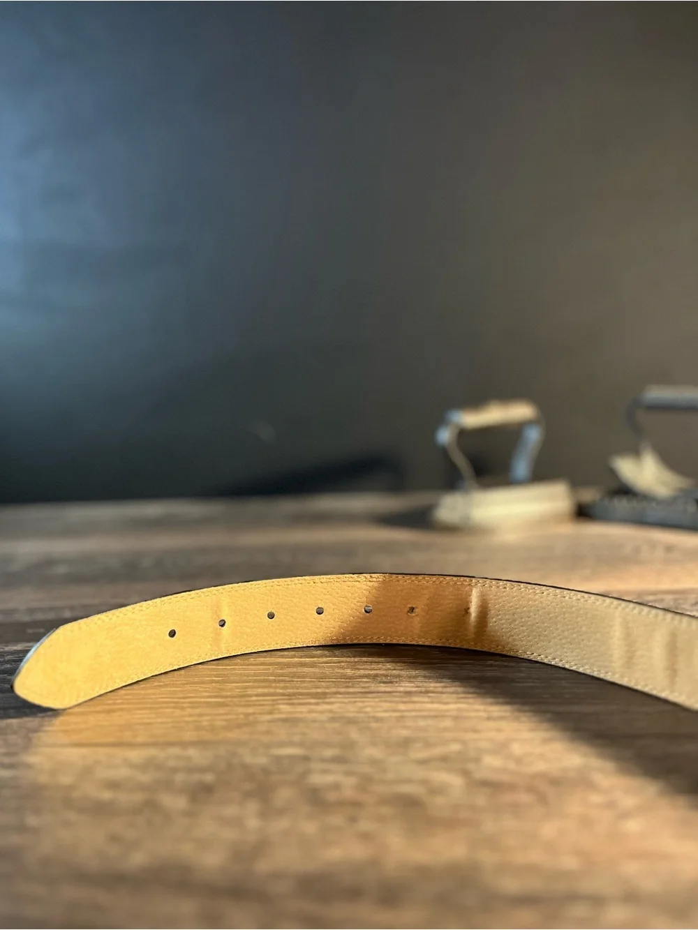 New York & Company Women’s Black Genuine Leather Belt Size L Glossy Statement Bu
